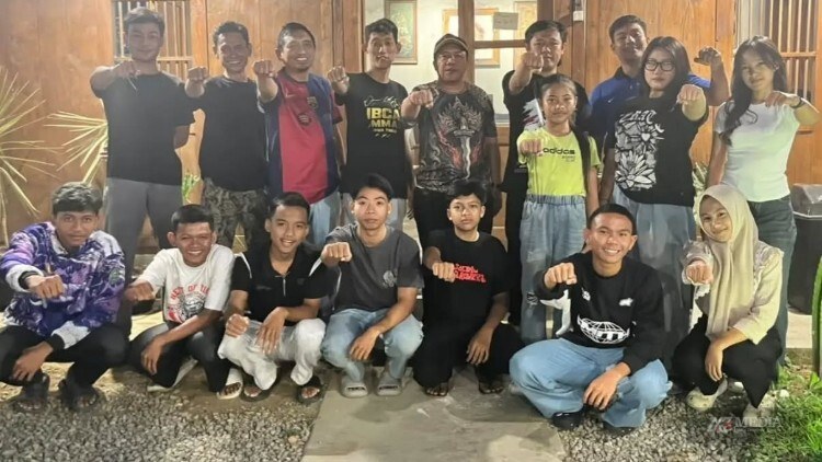 MMA Trenggalek Bikin Kejutan, 12 Atlet Bawa Pulang 10 Medali dari Kejurprov Jatim
