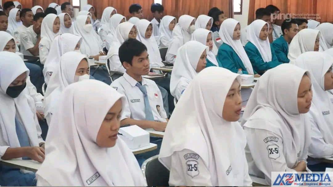 FB IMG 16842185941003905 Perwakilan pelajar SMA/SMK/MA se Kabupaten Nganjuk mengikuti kegiatan Sarasehan HIV dan AIDS di BLK Nganjuk