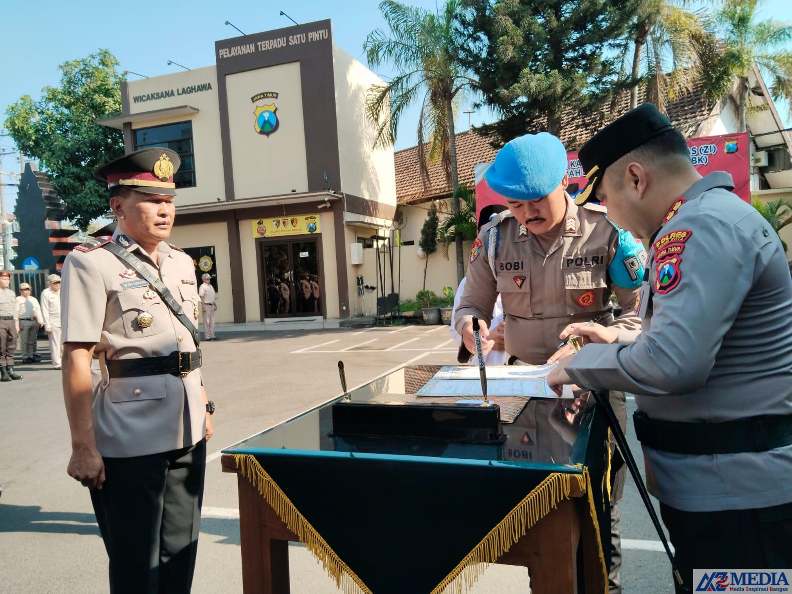 IMG 20231009 WA0043 Kapolres Kediri Kota Pimpin Sertijab Kasat Resnarkoba dan Kapolsek Tarokan