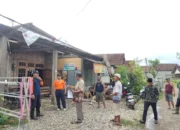 Rusak8 3057728658 25 Rumah di Kabupaten Tulungagung Diterjang Angin Puting Beliung