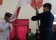 W narapidana kasus tindak pidana terorisme Napiter di Lapas Kelas IIB Napi Terorisme di Lapas Tulungagung Hormat dan Cium Merah Putih usai Ikrar Setia NKRI