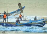 83908451 198078428217407 7571027428824565022 n Ombak mencapai ketinggian 5 meter, Nelayan di Tulungagung Berhenti Melaut.
