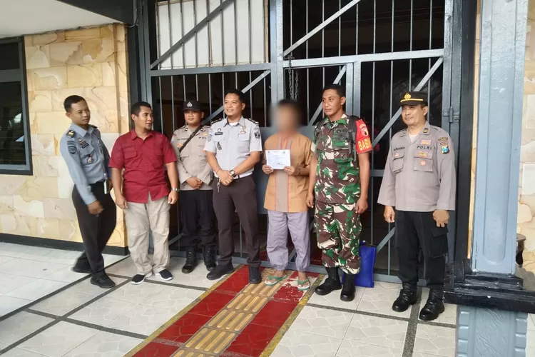 Napiter Lapas Tulungagung Akhirnya Bisa Hirup Udara Segar, Ini Alasannya. 3 Bebas1 1656319343 Napiter Lapas Tulungagung Akhirnya Bisa Hirup Udara Segar, Ini Alasannya.