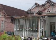 rumah rusak akibat puting beliung di boyolangu tulungagung Diterjang Angin Puting Beliung, 13 Rumah di Boyolangu Tulungagung Rusak