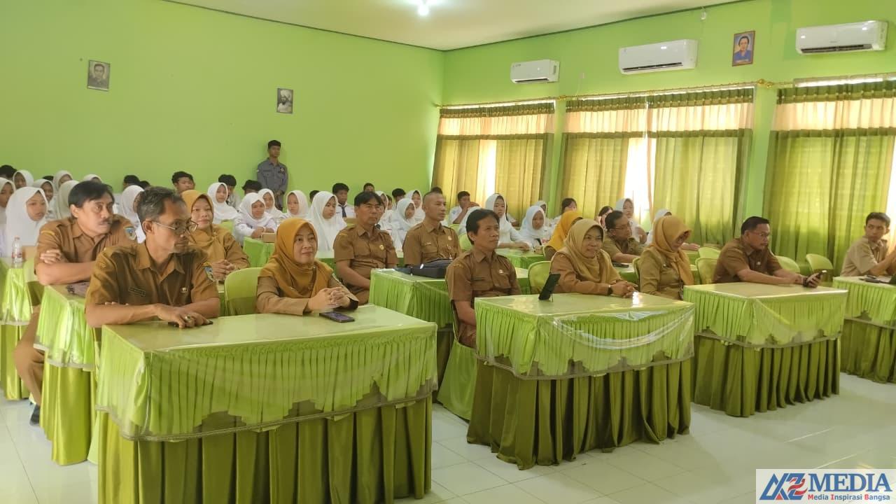 Jaksa Masuk Sekolah di SMPN 1 Ngasem Kediri: Pendidikan Hukum sebagai Proyek Kesadaran Publik 3 WhatsApp Image 2026 01 27 at 06.14.031 Jaksa Masuk Sekolah di SMPN 1 Ngasem Kediri: Pendidikan Hukum sebagai Proyek Kesadaran Publik